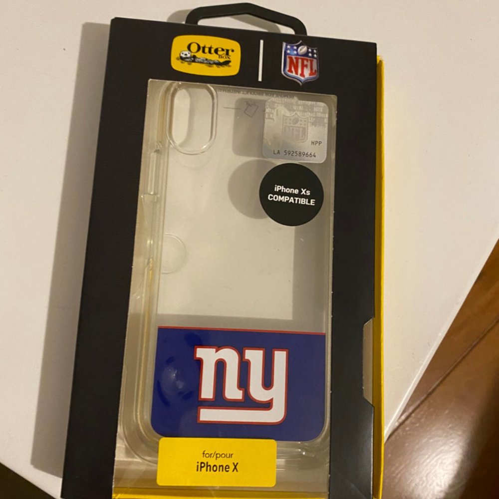 I phone 10 X Otterbox Giants case